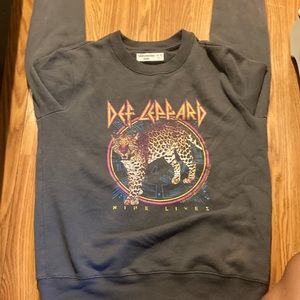 Girls Abercrombie kids sweatshirt size11/12